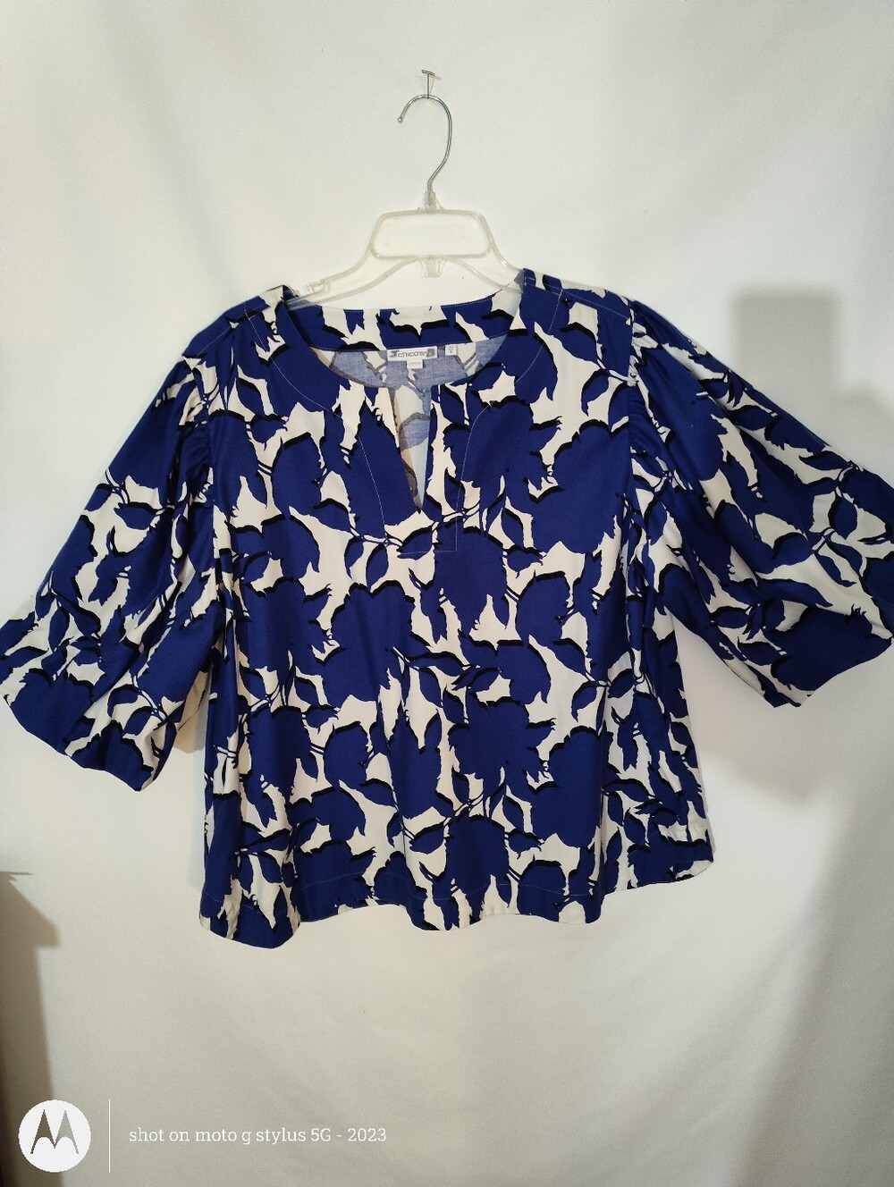 Chico's Women's Bold Blue Floral Puff 3/4 Sleeve Top Chico's Sz 3.5 US XL/18